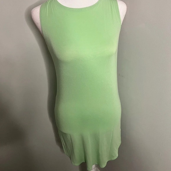 Logo by Lori Goldstein 2 top bundle - Picture 3 of 7